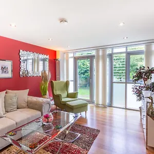 Holiday home Luxury At The Brunswick - Free Parking-4 Bedrooms, Brighton